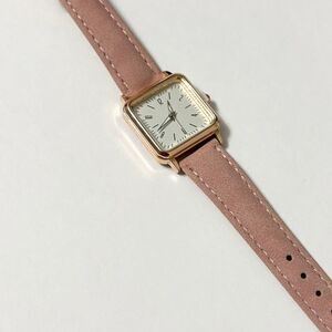 Ladies Quartz Watch Rose Gold Tone Case With Pink Suede Band